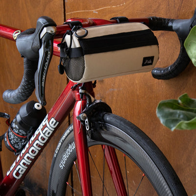 JRC Taru Waterproof Handlebar Bag – Stone / Tierra Talla L
